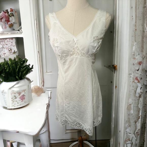 Vintage Other - Vintage nylon and lace cottagecore mini slip lingerie dress M